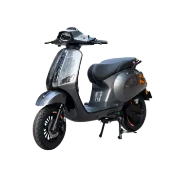 Yaka Lavia SX góc 2
