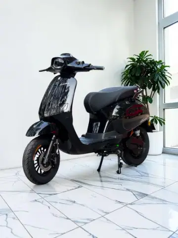 Yaka Lavia SX góc 6